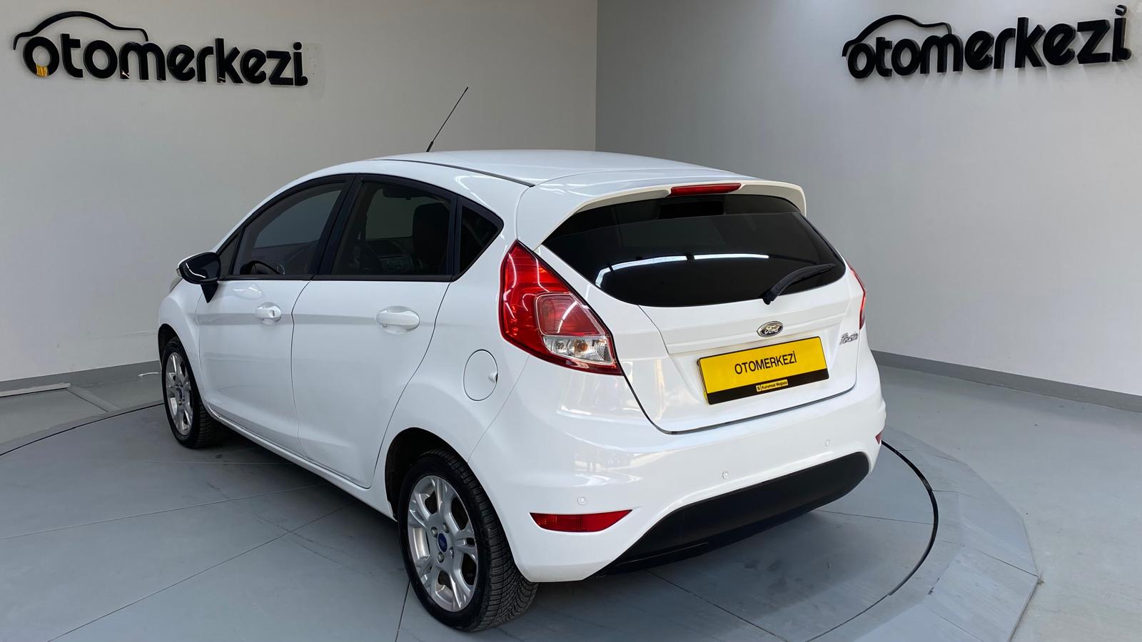 FORD FIESTA 7